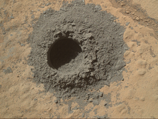 Illustration for article titled 8 Places Where the Curiosity Rover Left Drill Holes on Mars